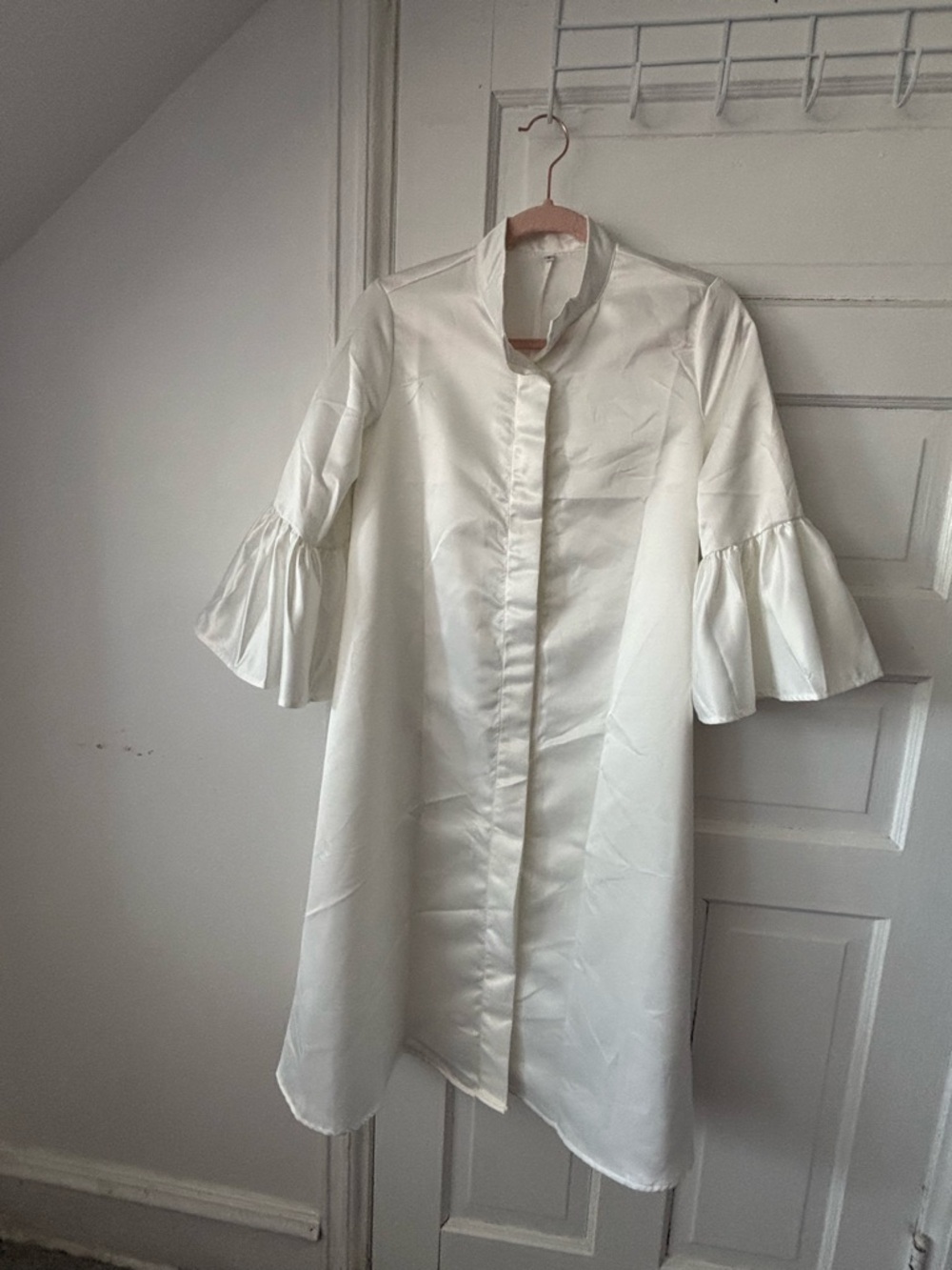 Women’s White Long Sleeve Ruffle-Sleeve Dress